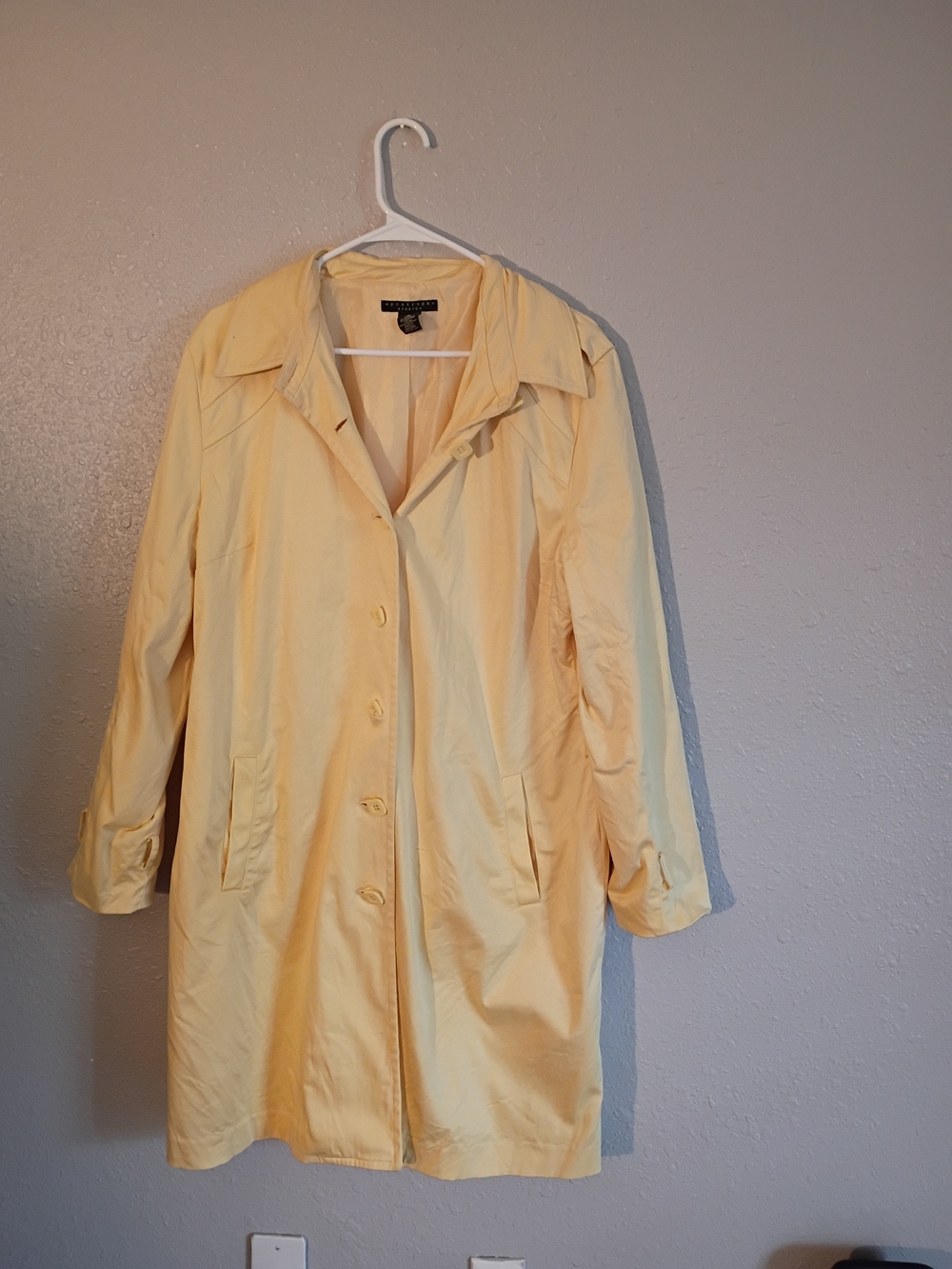 Apostrophe Stretch Yellow Women’s Lightweight Trench Coat